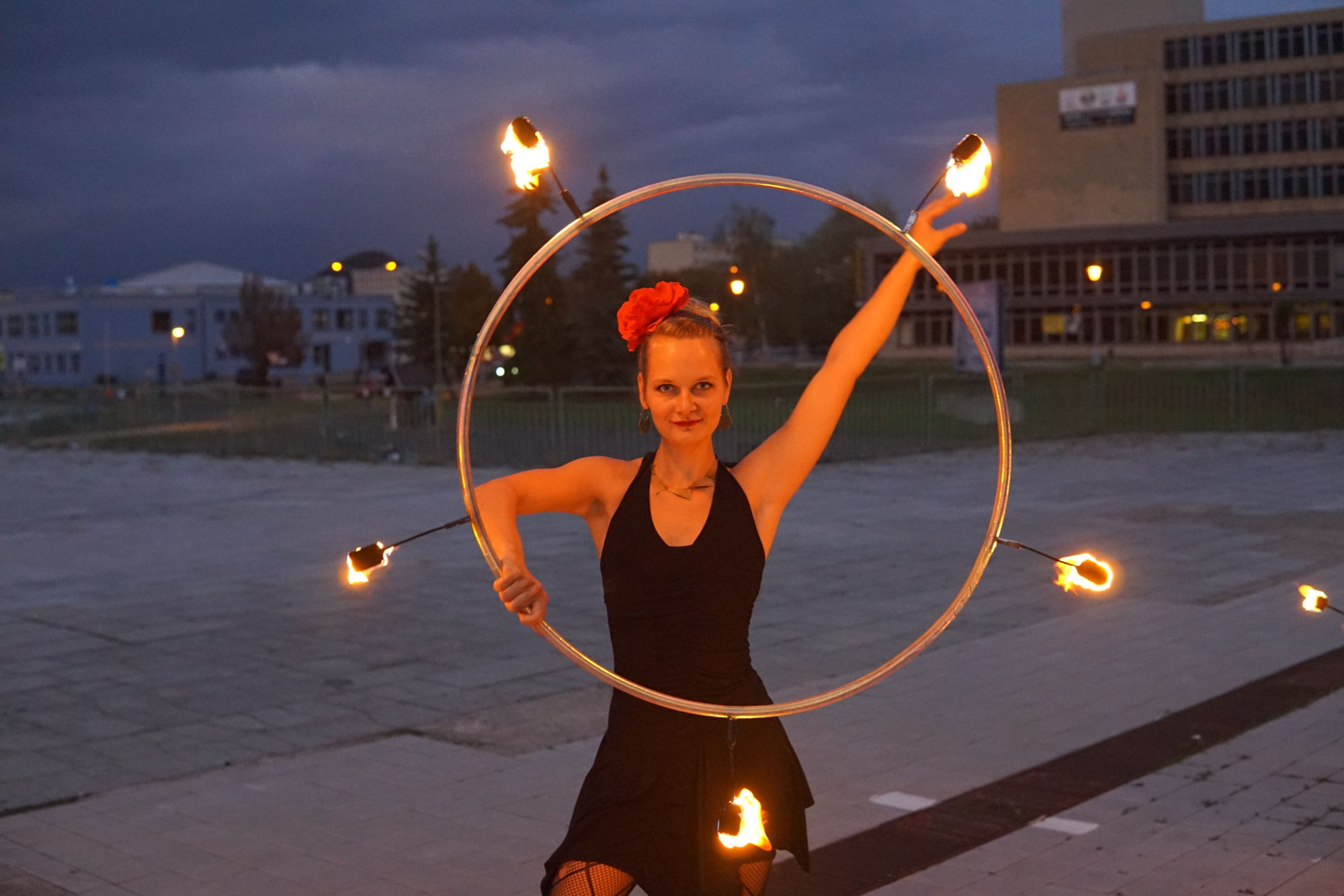 Fire dance - fire show - taneční vystoupení - Rinas Company